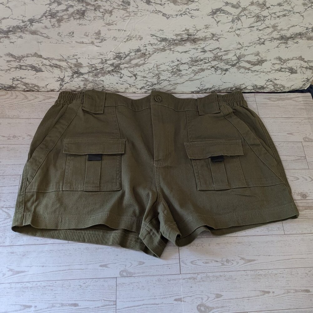 Fashion Nova Casey Cargo Short Olive XL